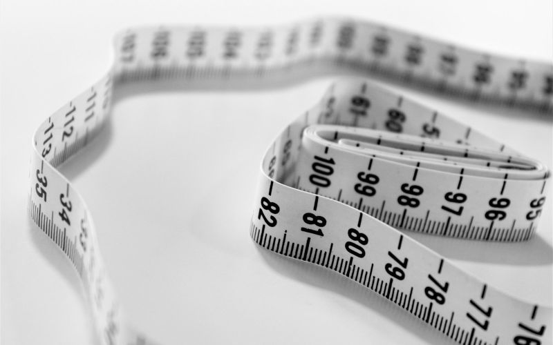 Abdominoplastie preț 2026: cât costă și ce include