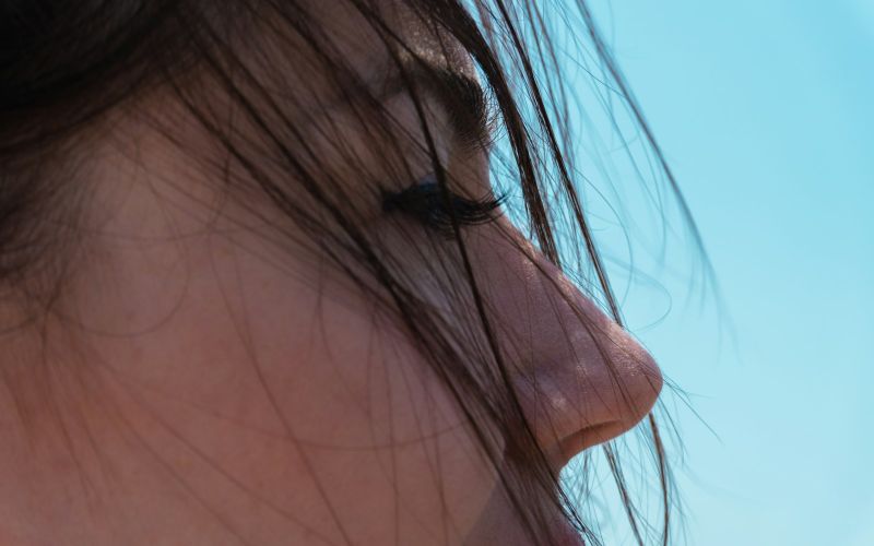 Rinoplastie ultrasonică: ce este și cum diferă de cea clasică