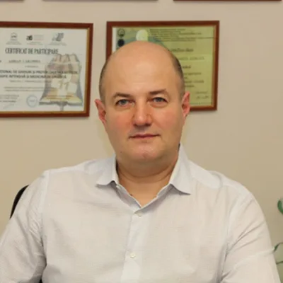 Dr. Adrian Cărămidă