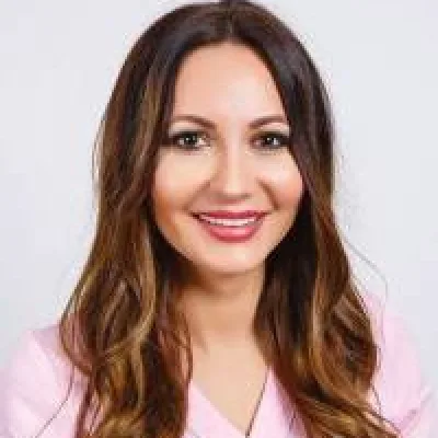 Dr. Claudia Petrea