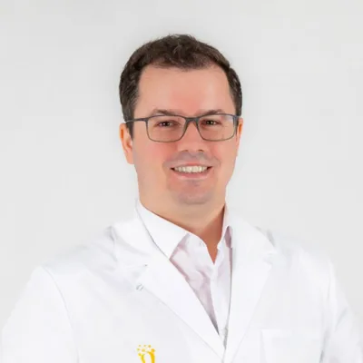 Dr. Răzvan Simion
