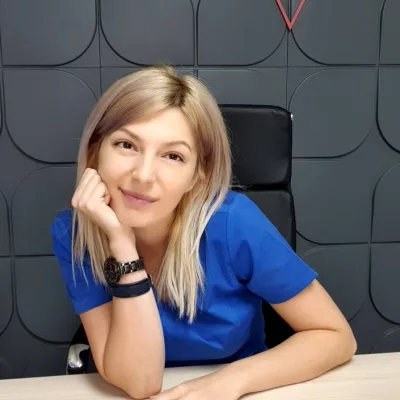 Dr. Andra-Roxana Lungoci