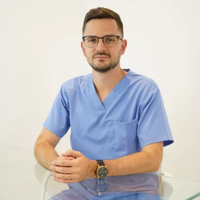 Dr. Vlad Pîrvănescu
